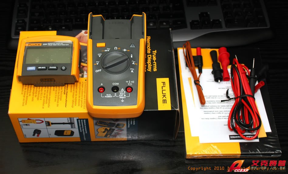 Fluke 233 數(shù)字萬用表(真有效值、遠程控制、顯示分離)圖片